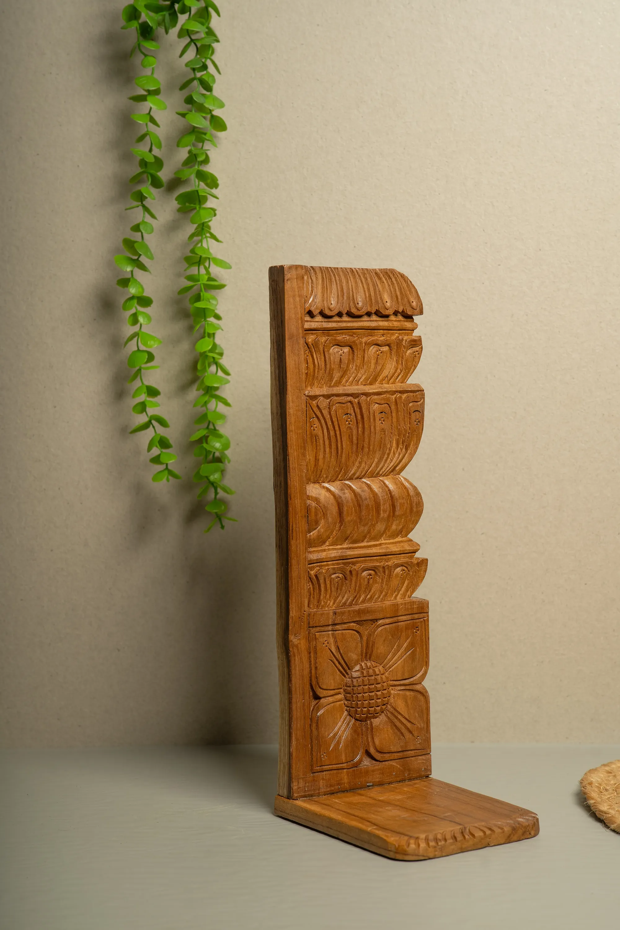 Floral Corbel